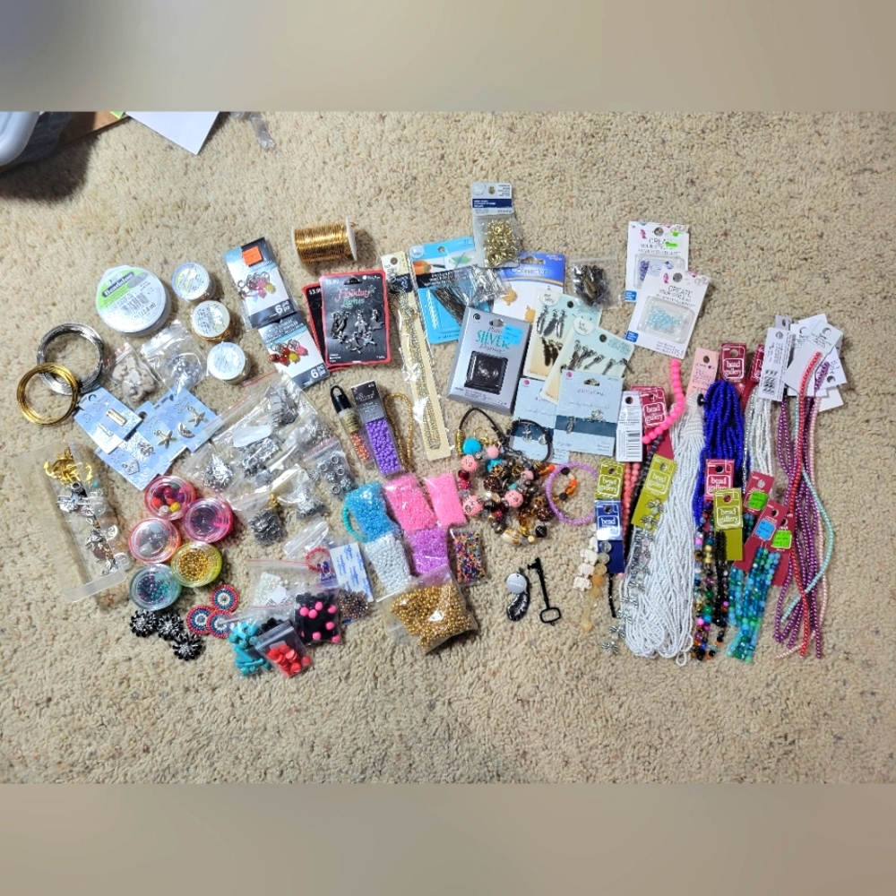 MYSTERY NOT SO MYSTERY JEWERLY. Beads, tools, charms, etc